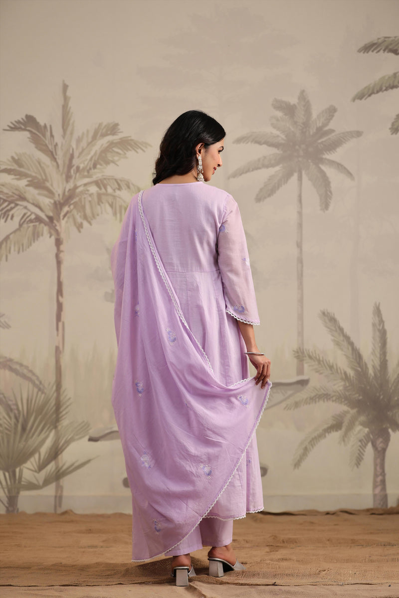 Mulan By Tawakkal – Elegant Lavender Embroidered Organza Suit main image 1