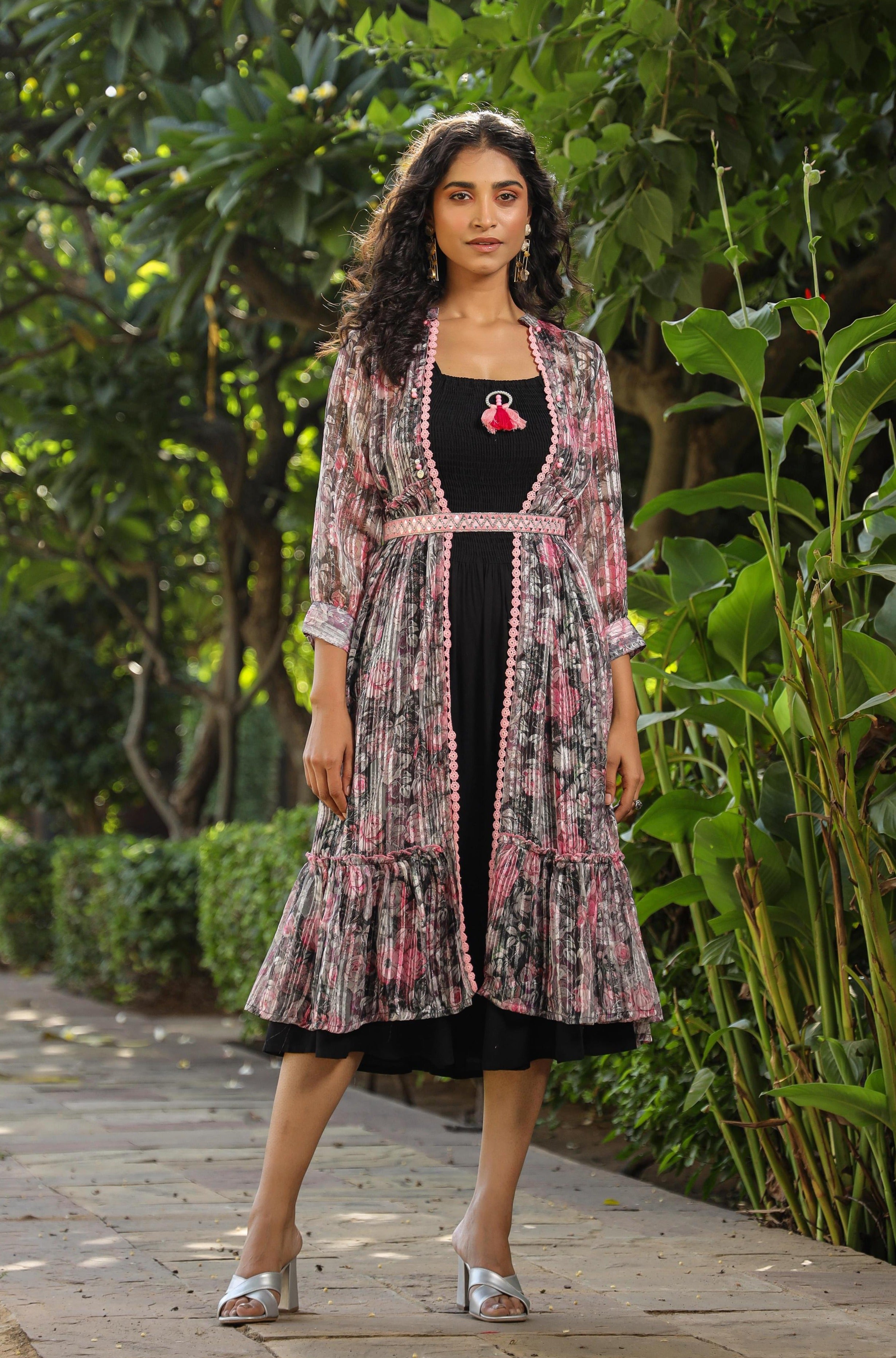 Pink Lurex Floral Smoking Ethnic Dress With Jacket Shrug And Blet