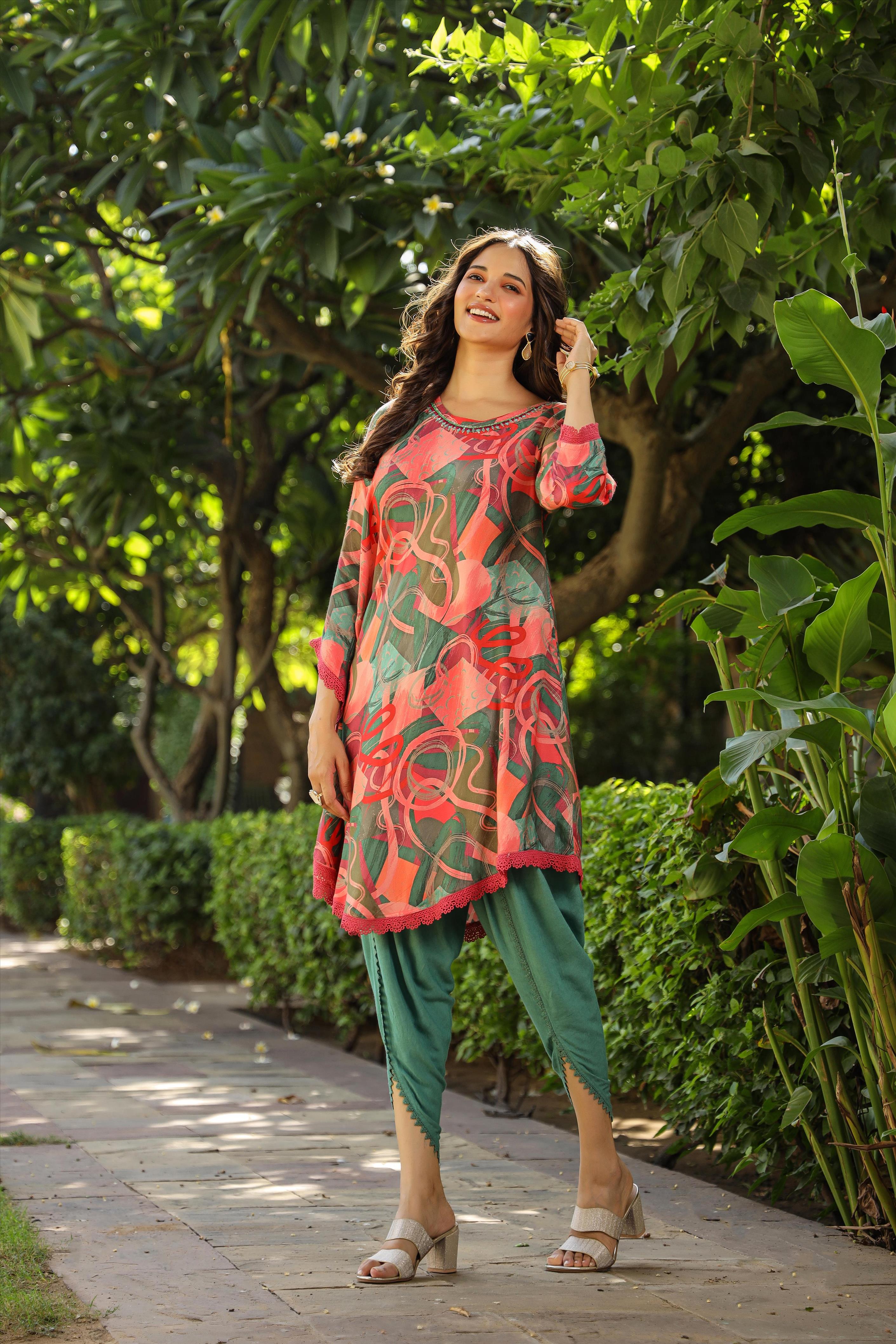 Green Muslin Printed Fusion Poncho With Dhoti Clothing Set