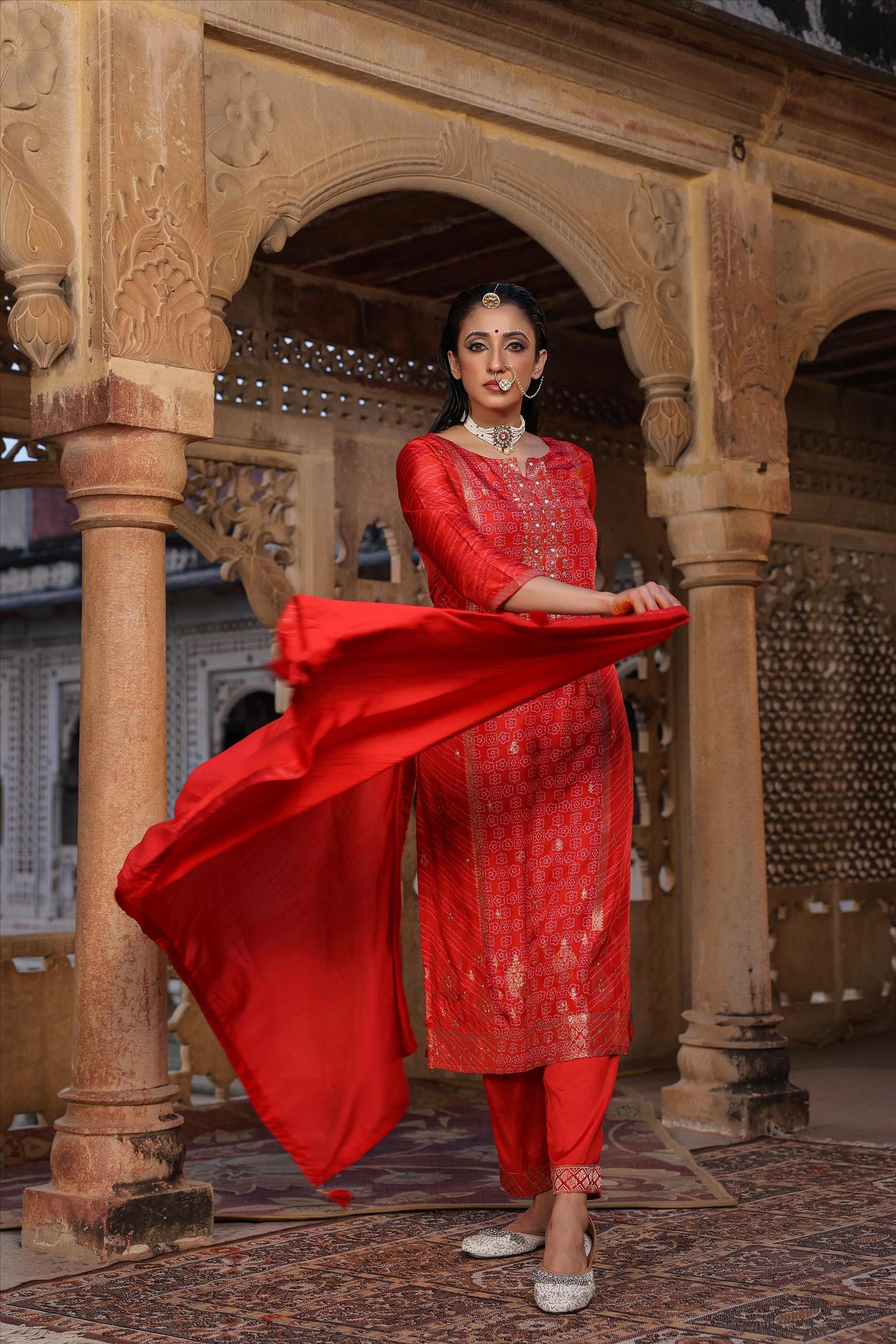 Red Dola Silk Bandhani Jacquard Suit Set