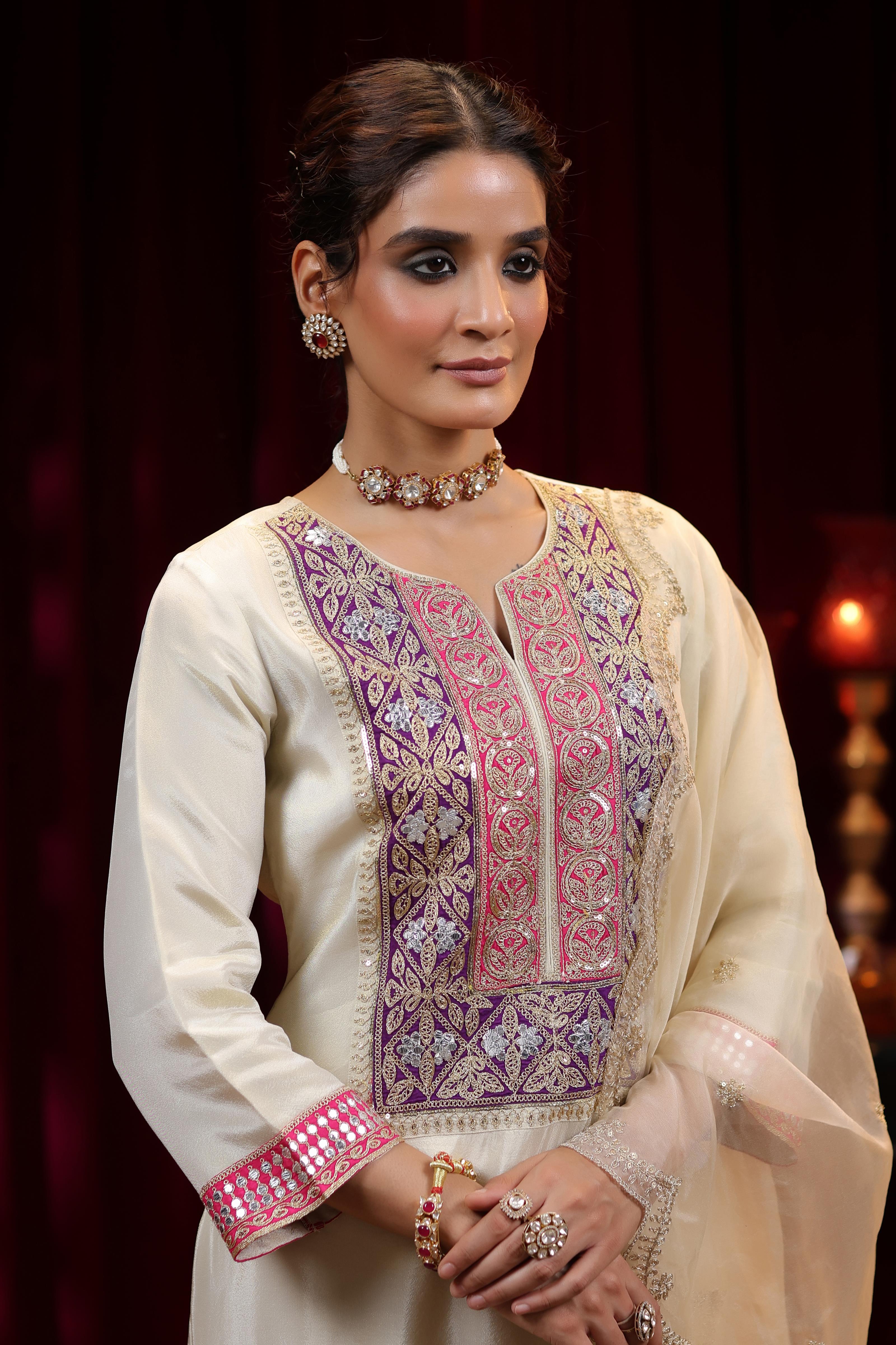 Ivory Shimmer Organza Dori Embroidered Suit Set