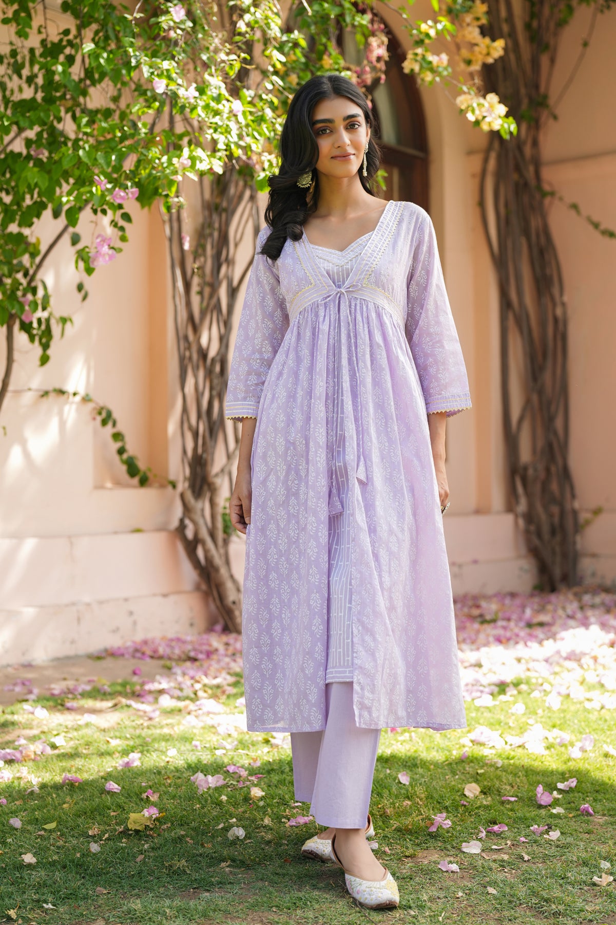 Lavender Cotton Mulmul Khari Printed Shrug, Kurta & Pant Set