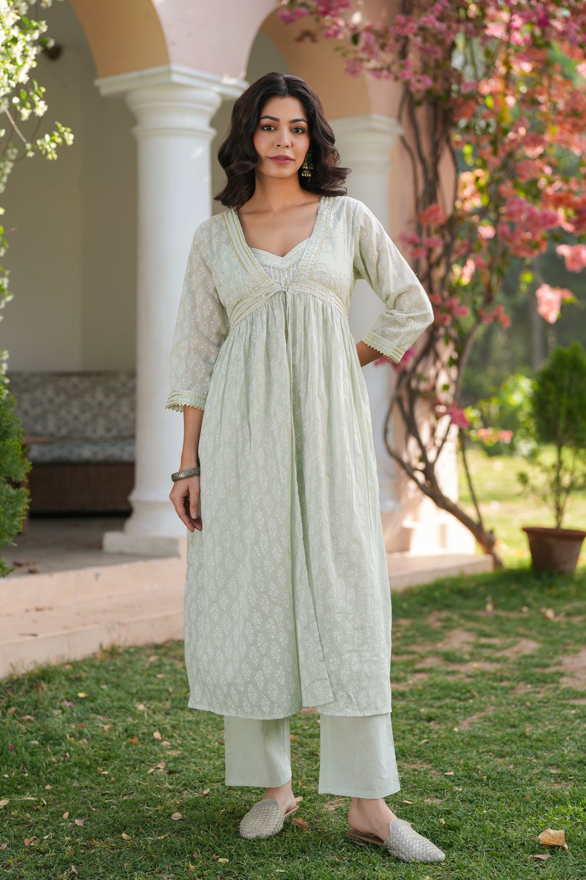 Pistagreen Cotton Mulmul Khari Printed Shrug, Kurta & Pant Set