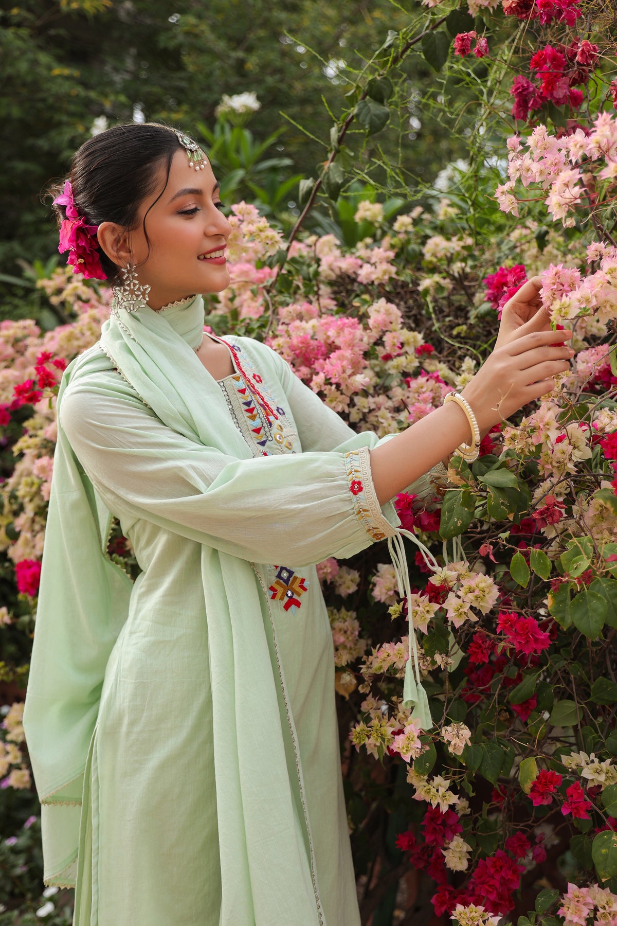 Pistagreen Cotton Mulmul Mirror Embroidered Straight Suit Set