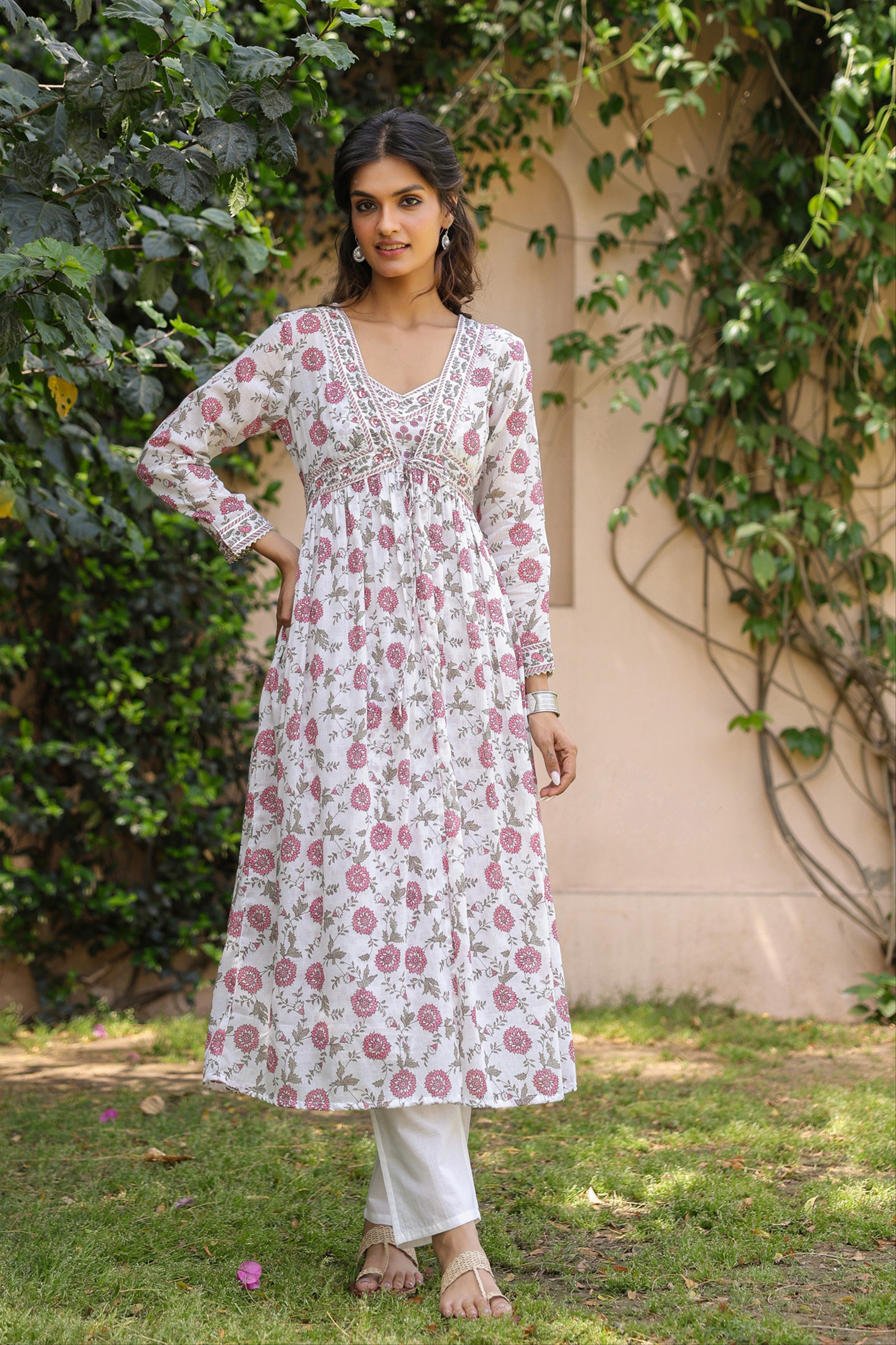 Fuchsia Cotton Mulmul Block-Printed Shrug, Kurta & Pant Set