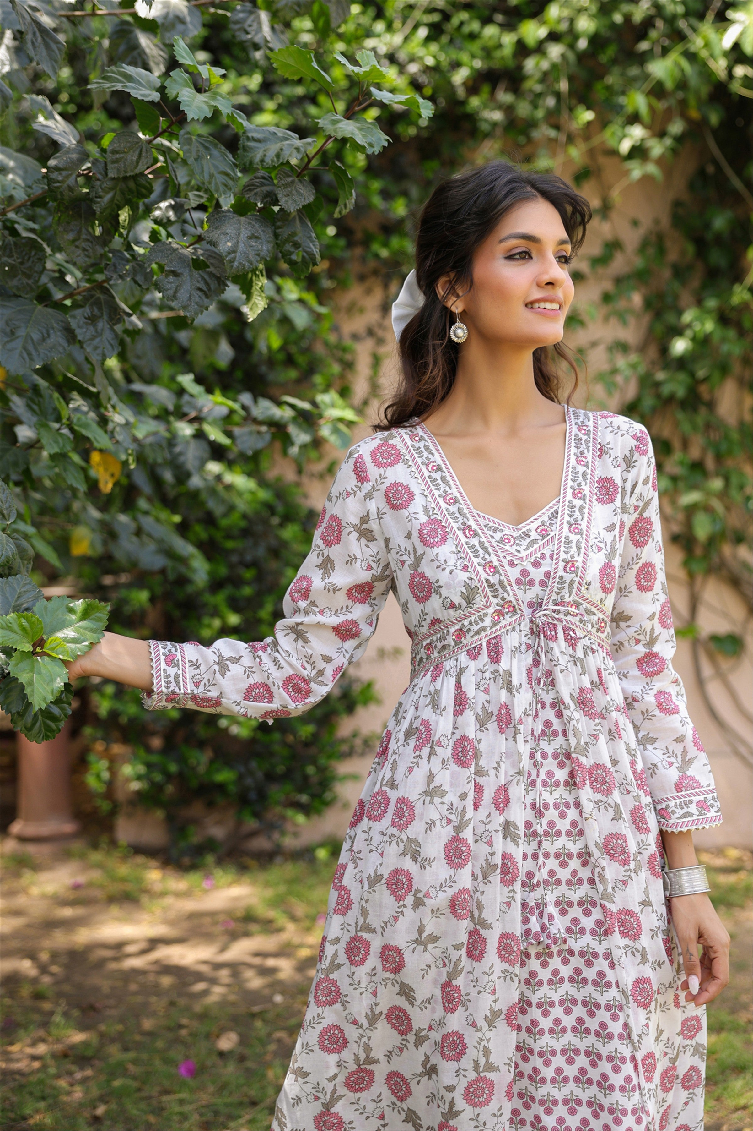 Fuchsia Cotton Mulmul Block-Printed Shrug, Kurta & Pant Set