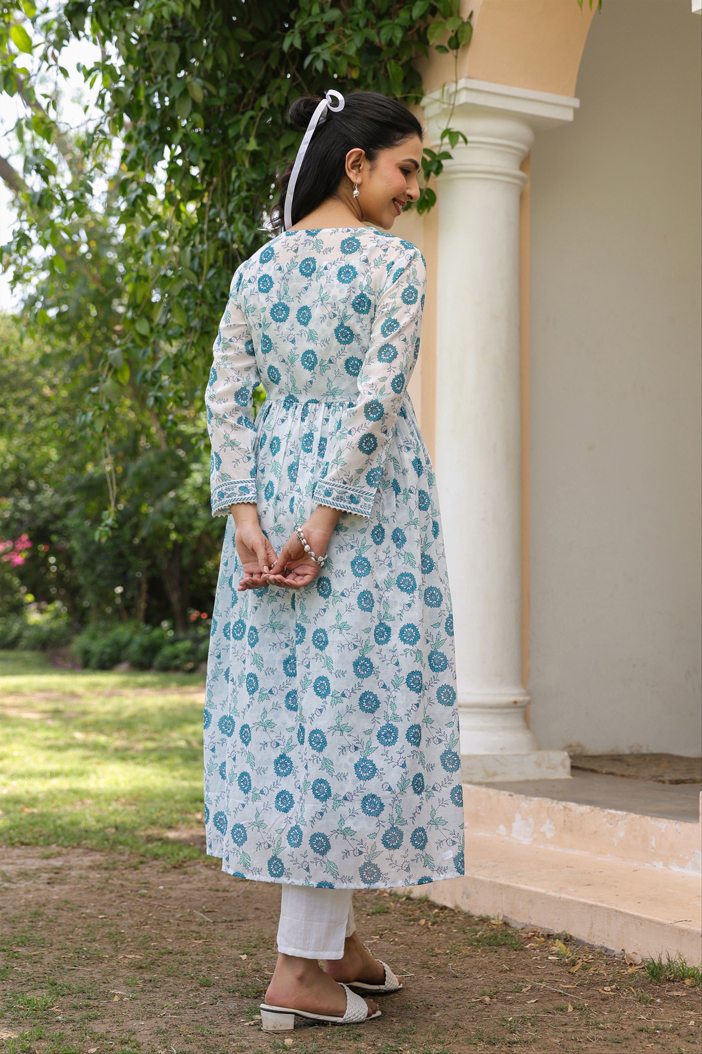 Teal Cotton Mulmul Block-Printed Shrug, Kurta & Pant Set