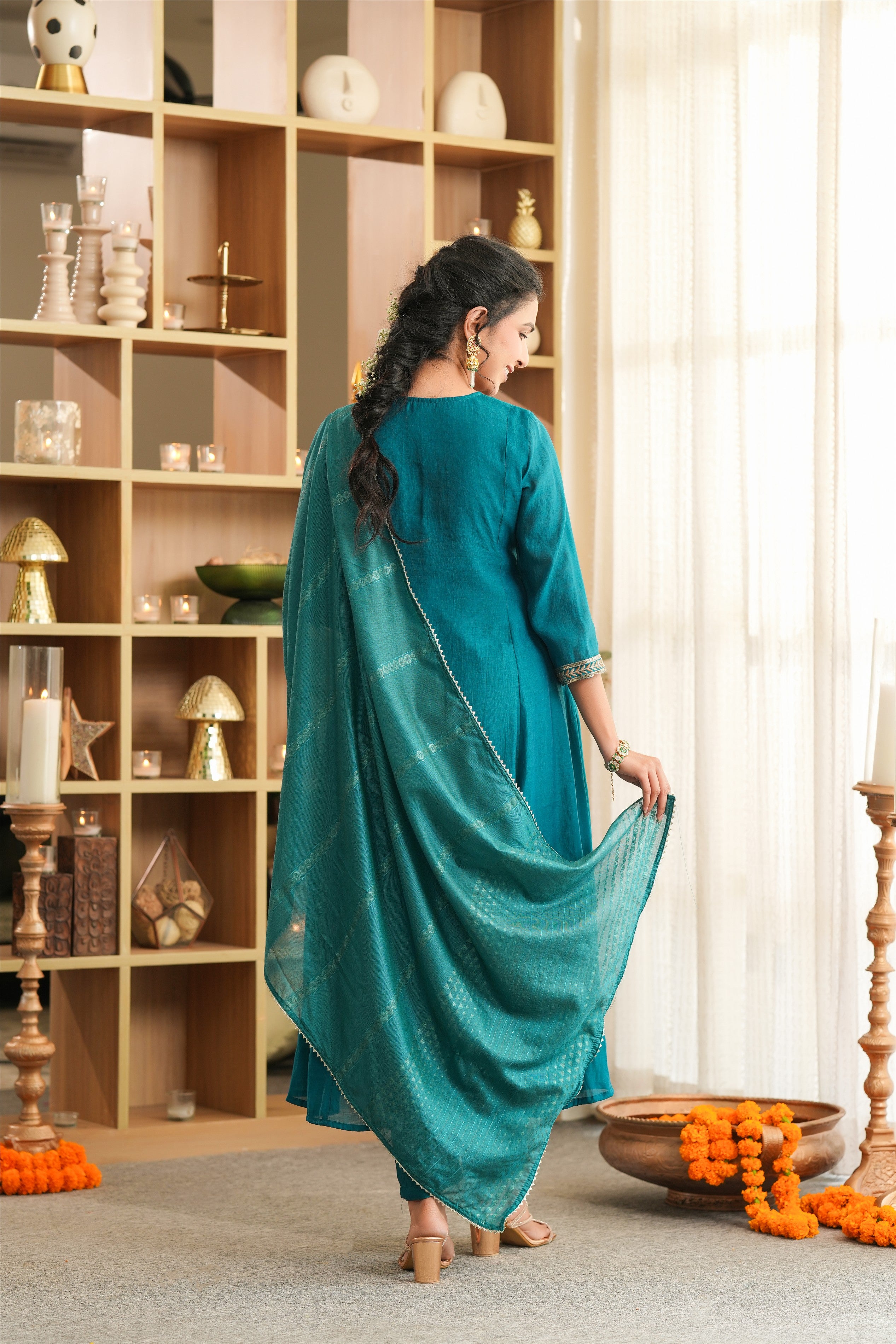 Teal Mul Chanderi Thread Embroidered Anarkali Suit Set