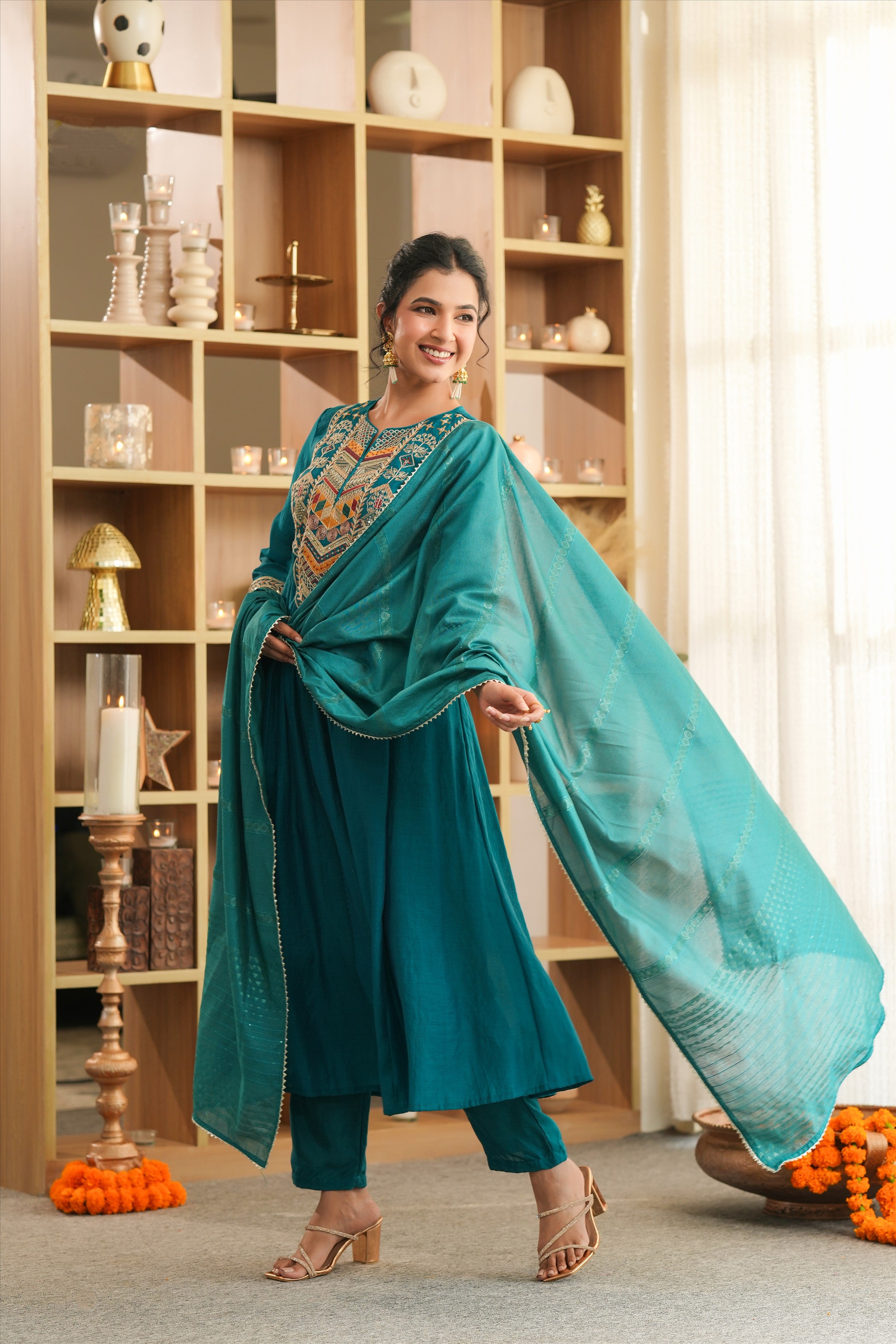 Teal Mul Chanderi Thread Embroidered Anarkali Suit Set