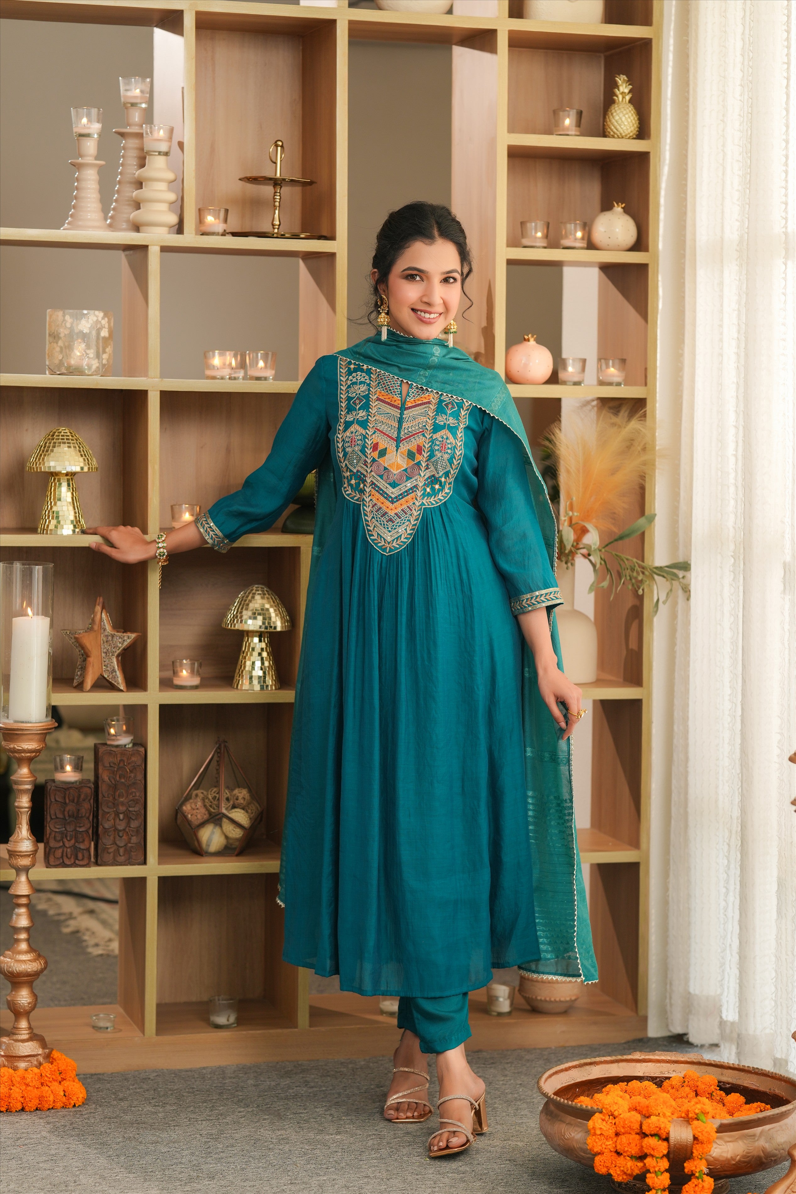 Teal Mul Chanderi Thread Embroidered Anarkali Suit Set
