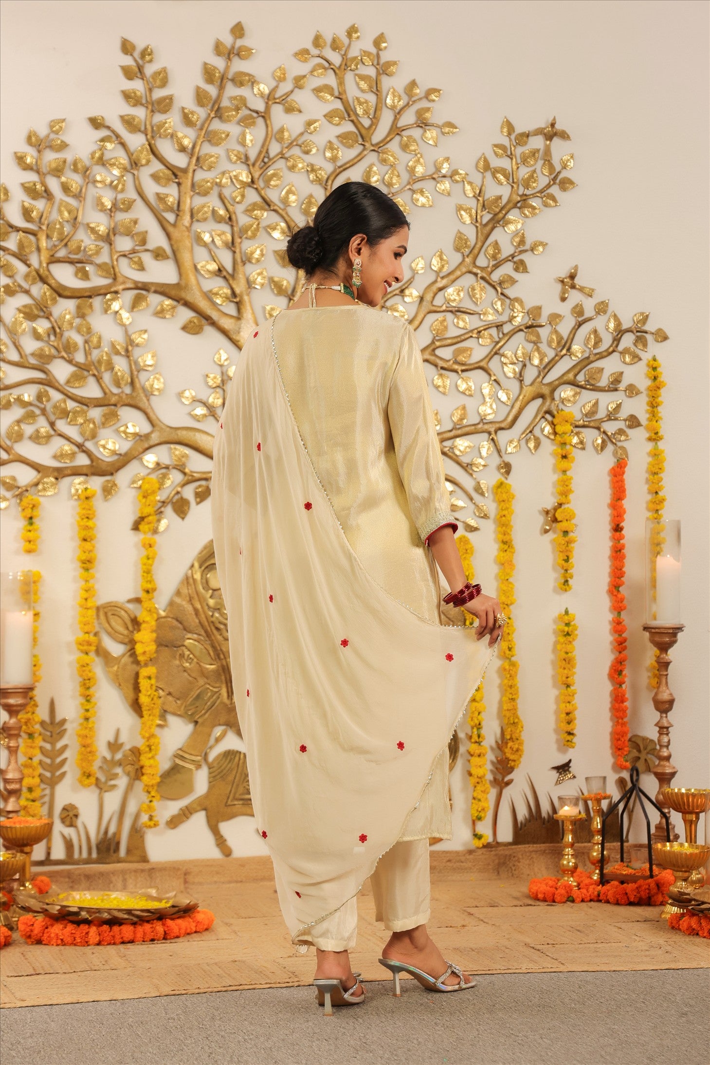 Ivory Shimmer Tissue Embroidered Straight Suit Set