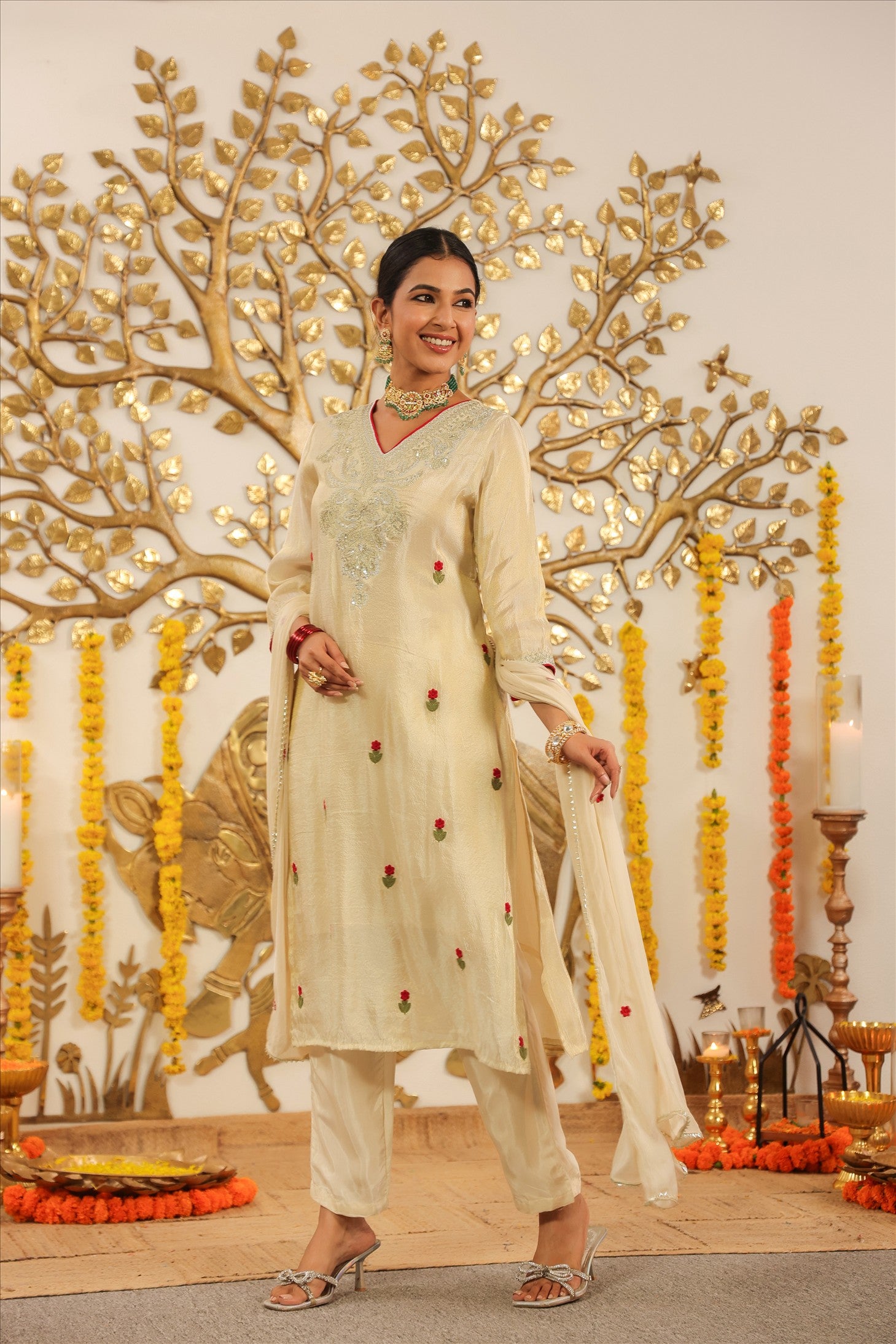 Ivory Shimmer Tissue Embroidered Straight Suit Set