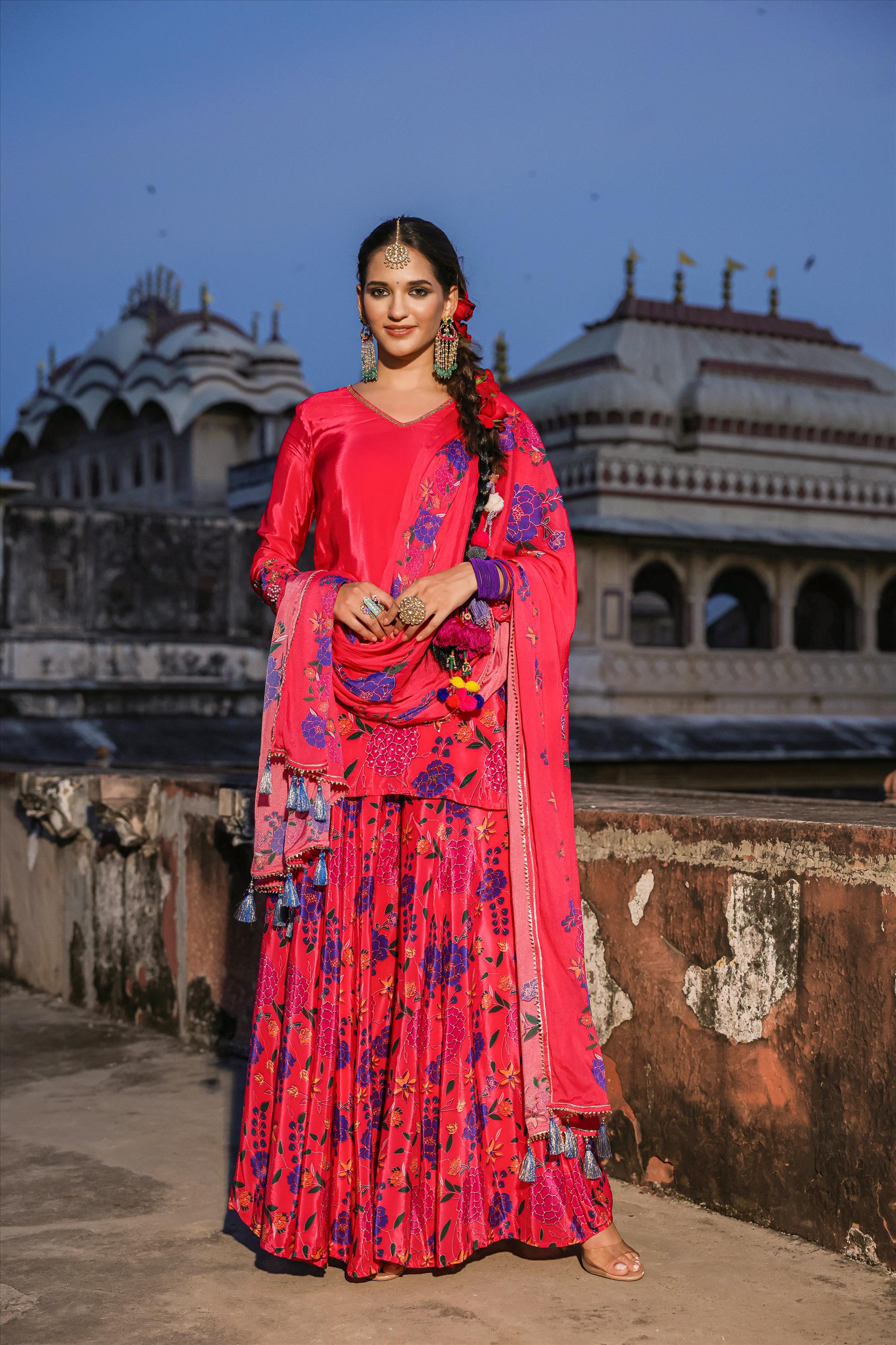 Buy online Floral Printed Kurta Palazzo Set from ethnic wear for Women by  Tissu for ₹1149 at 56% off | 2024 Limeroad.com
