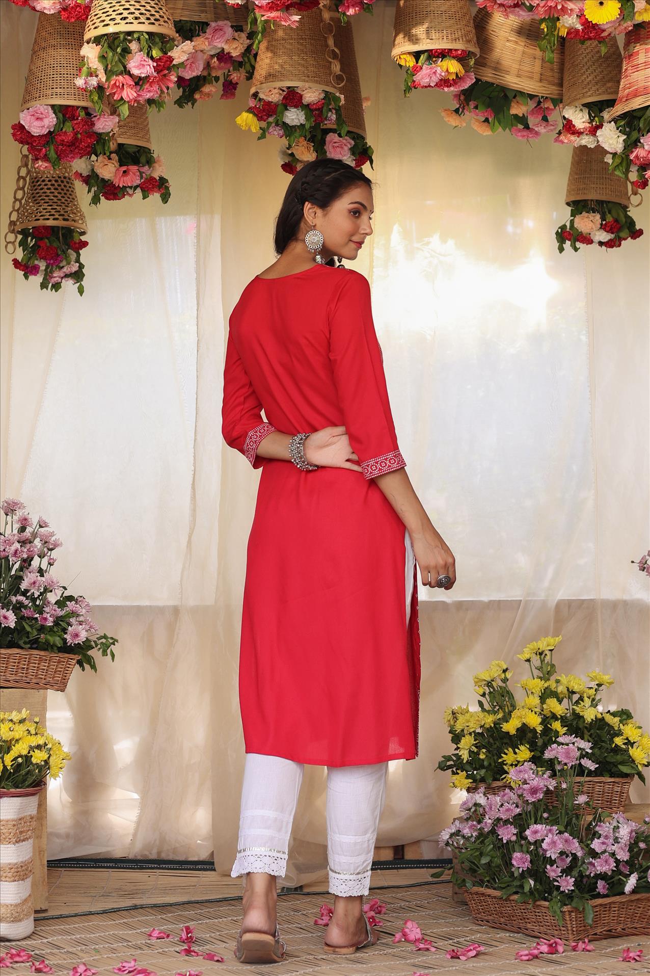 Red Rayon Bandhani Print Straight Kurta With Round Neck For Women