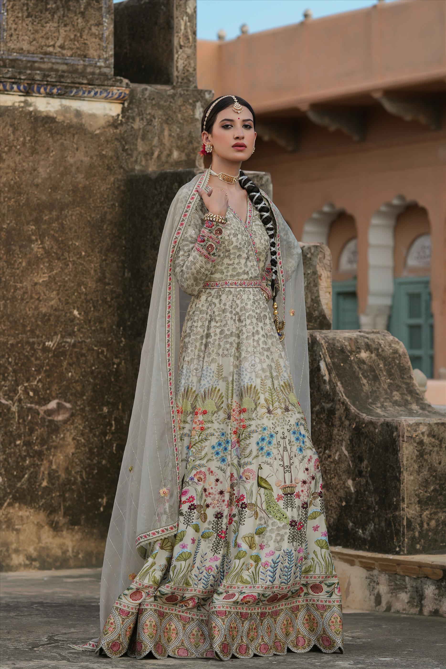 Hand painted dresses pakistani 2025