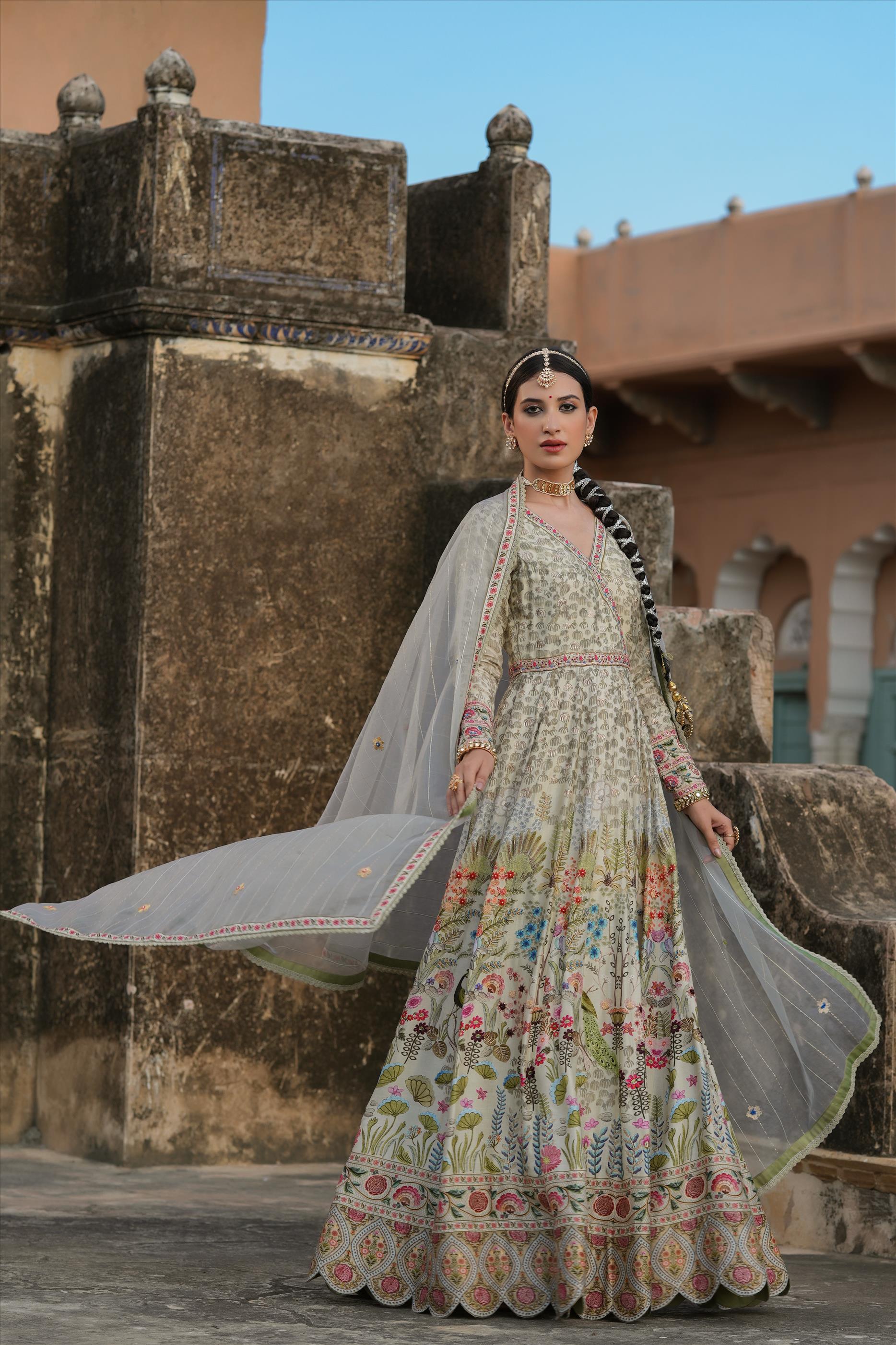 Hand painted dresses pakistani online